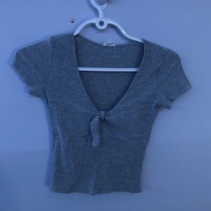 Grey front tye cropped tshirt!